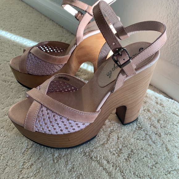 Free People Shoes - Picture 2 of 6